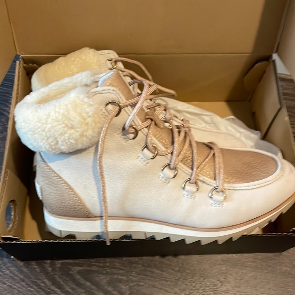 Sorel snow boots